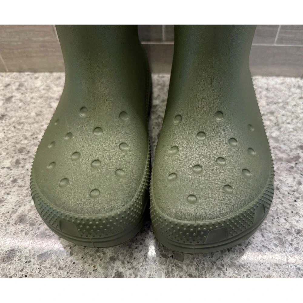 Crocs NWOT Adult Unisex Classic Army Green Waterproof Rain Boots Mens 7 Womens 9